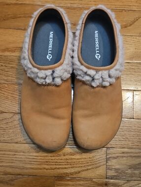 Merrell Tan Slip-On Fleece-Trim Clog